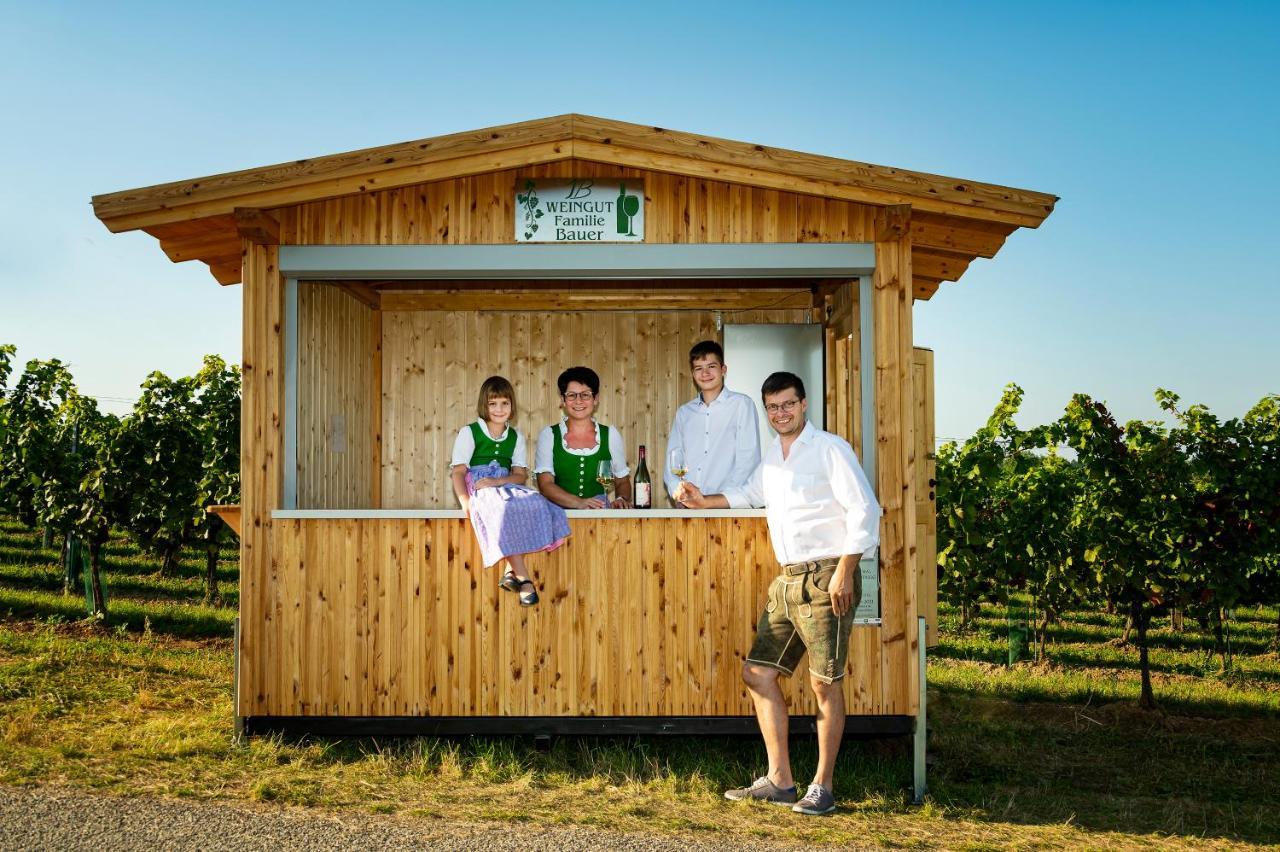 Hotel Weingut Familie Bauer Grossriedenthal Exterior foto